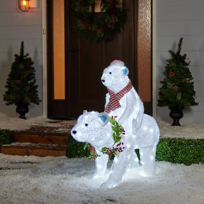 Christmas polar bear decoration