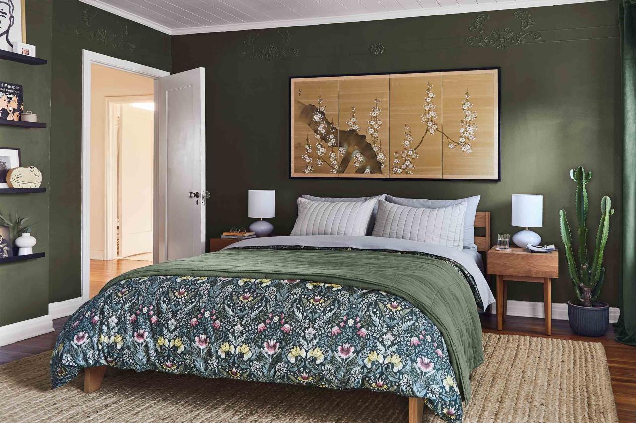 Dark green bedroom decor ideas